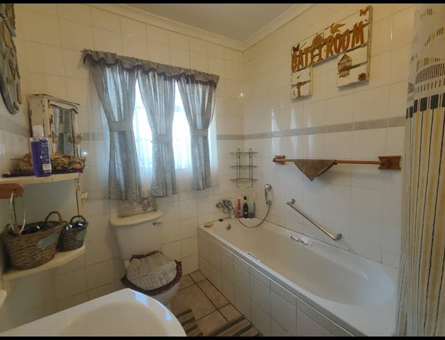 3 BEDROOM RETIREMENT UNIT TO LET IN UNITAS PARK
